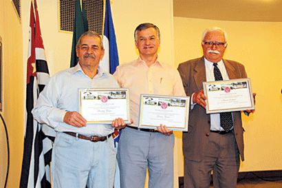 Representantes dos irmãos Pizzo e de Reston Lahud (Gerson Rodrigues/FolhaVP) bufalo-3